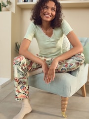 طقم بيجامة من Laura Ashley - صورة 2 من 12