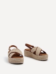 Linzi Laurent Two Tone Cross-Over Raffia Flatform Sandals - صورة 3 من 5