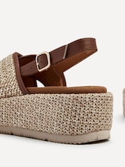 Linzi Laurent Two Tone Cross-Over Raffia Flatform Sandals - صورة 5 من 5