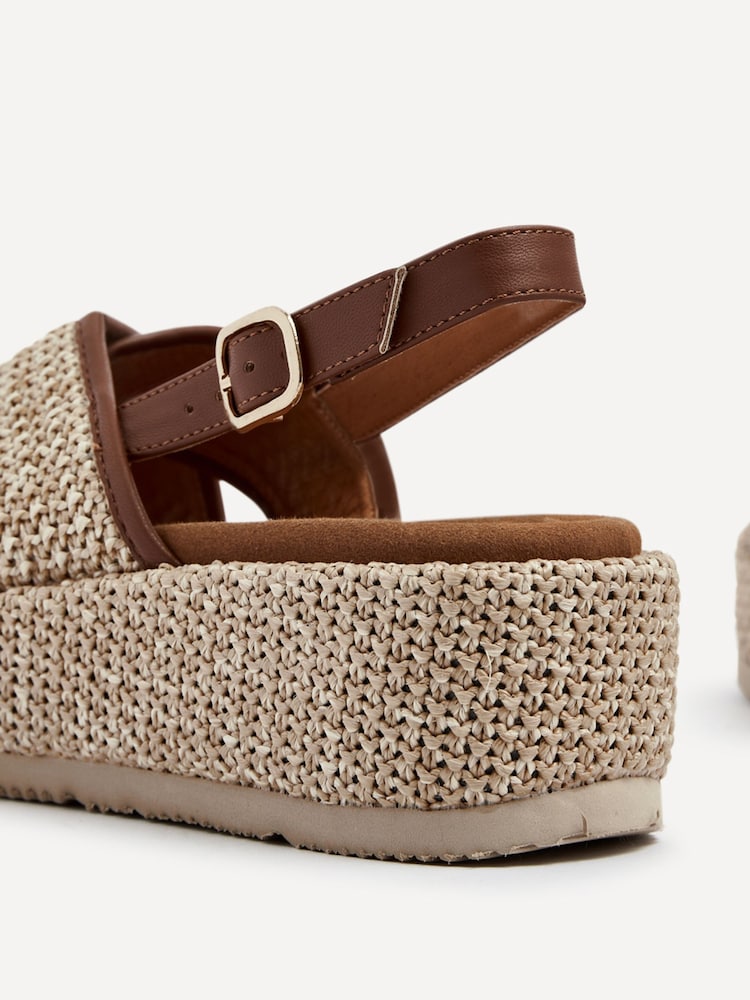 Linzi Laurent Two Tone Cross-Over Raffia Flatform Sandals - صورة 5 من 5