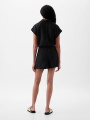Gap Black 4" Linen Cotton Everyday Shorts - Image 4 of 4