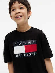أسود - تيشِرت جيرسيه بطبعة راية من Tommy Hilfiger - Image 3 of 6