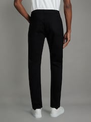 Vaqueros tapered de punto de corte entallado en negro Rufus de Reiss - Imagen 5 de 6