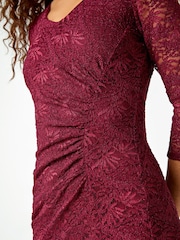 Roman Red Glitter Lace Ruched Shift Stretch Dress - Image 5 of 5