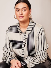 Lipsy Ivory White Stripe Curve Printed Satin Button Through Shirt - Image 4 of 4