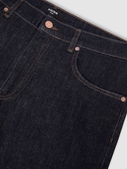 rinse-wash - Reiss Floyd Comfort-Stretch Slim-Fit Jeans - Bild 7 von 7