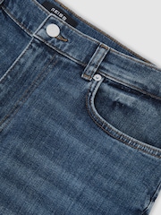 Blaue Waschung - Reiss Floyd Comfort-Stretch Slim-Fit Jeans - Bild 7 von 7