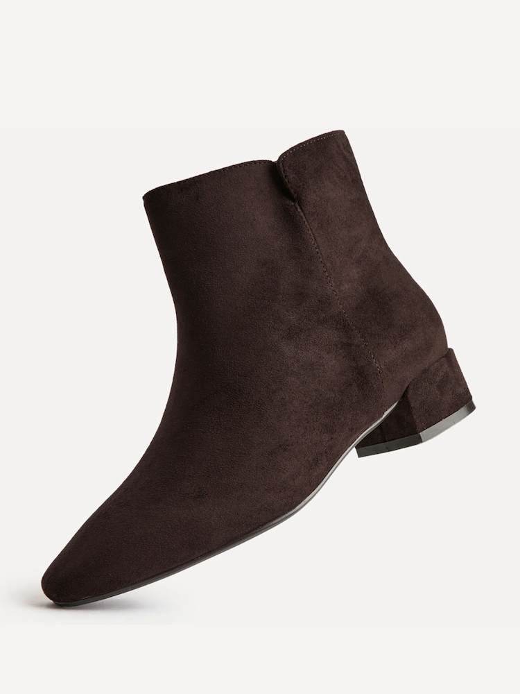 Brun - Linzi Tailored Wide Fit Block Heeled Ankle Boots - Image 4 de 4 Brun - Linzi Tailored Wide Fit Block Heeled Ankle Boots - Image 4 de 4