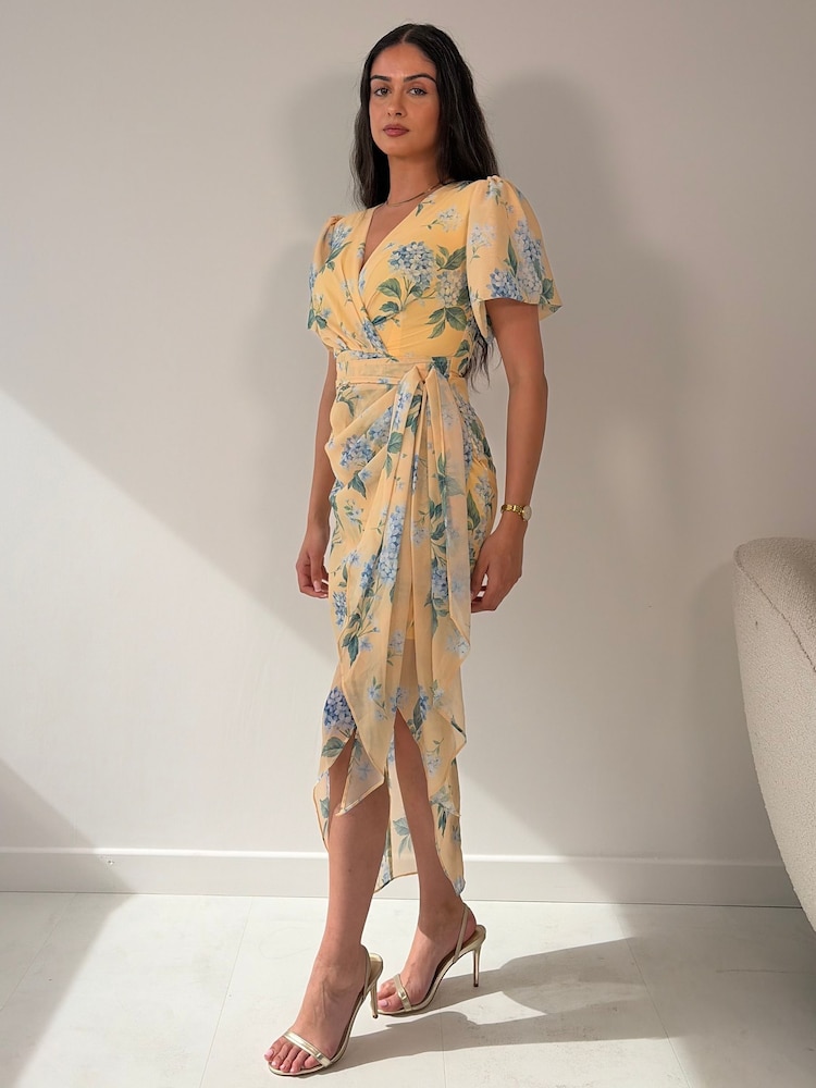Girl In Mind – Drew – Midikleid mit Puffärmeln und Wickelausschnitt vorne - Bild 2 von 3