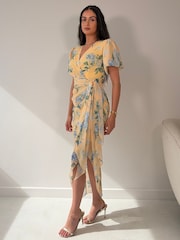 Girl In Mind – Drew – Midikleid mit Puffärmeln und Wickelausschnitt vorne - Bild 3 von 3