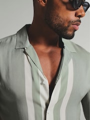 Tailored Athlete Green Muscle Fit Colour Block Border Shirt - Image 5 of 5