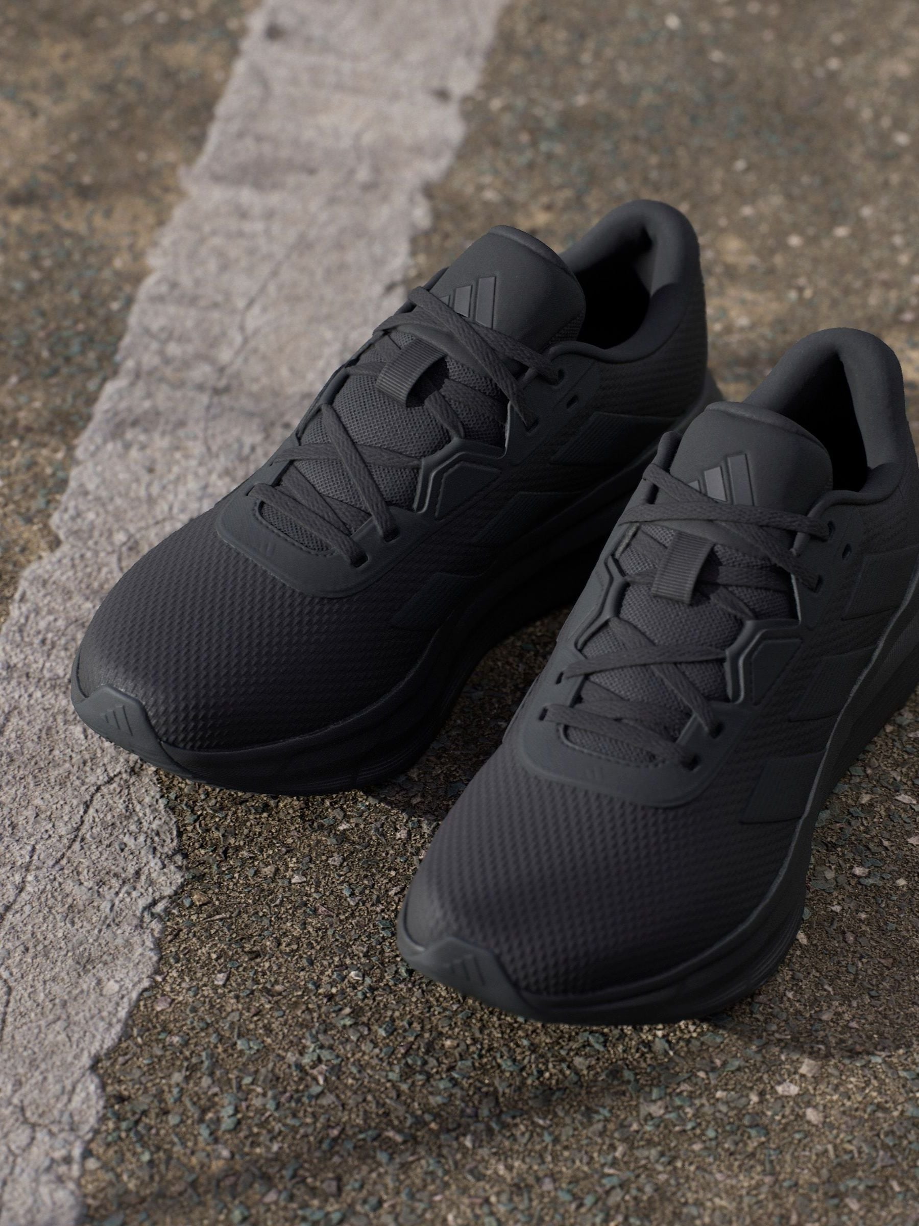 New all black adidas clearance