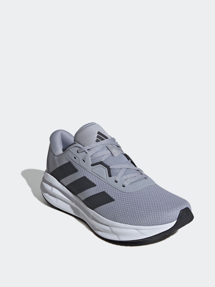 Gri/Alb - Pantofi de alergare Adidas Galaxy 7 - Image 5 of 11