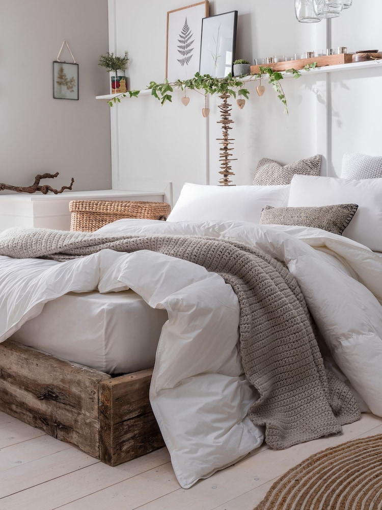 FBC 4.5 Tog Luxury Goose Down Duvet - Image 1 of 5 FBC 4.5 Tog Luxury Goose Down Duvet - Image 1 of 5
