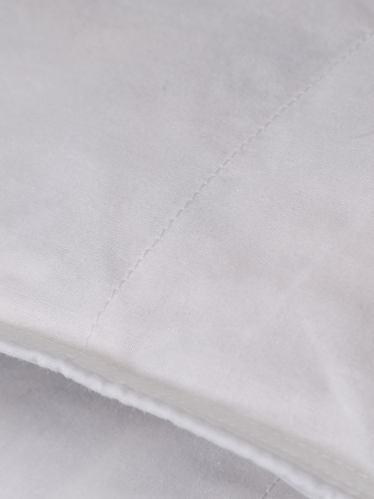 FBC 4.5 Tog Luxury Goose Feather & Down Duvet - Image 5 of 5 FBC 4.5 Tog Luxury Goose Feather & Down Duvet - Image 5 of 5