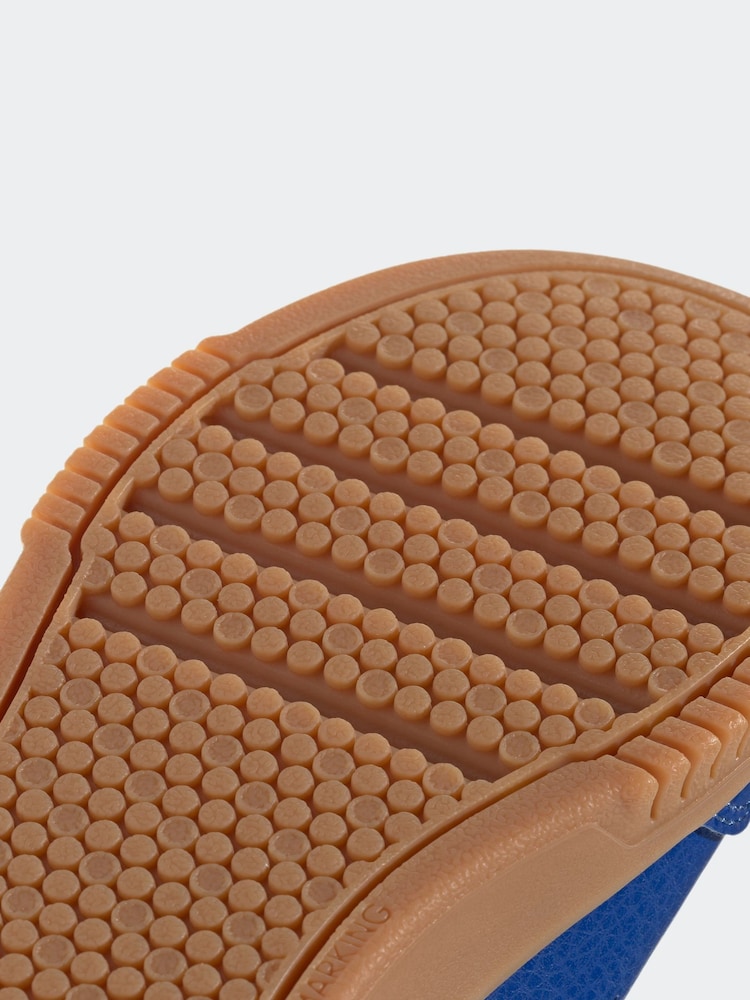 Blau/Naturfarben - Adidas Originals – Tensaur – sportliche Schnürschuhe in Schwarz - Bild 9 von 9 Blau/Naturfarben - Adidas Originals – Tensaur – sportliche Schnürschuhe in Schwarz - Bild 9 von 9