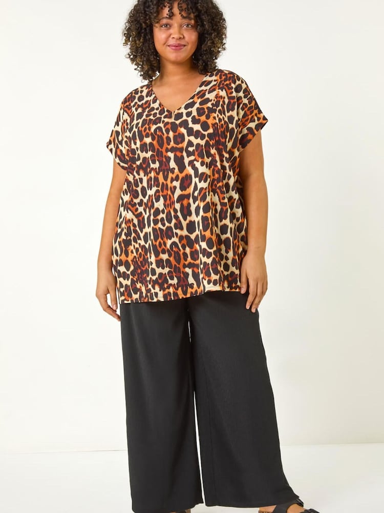 Roman Natural Curve Animal Print Woven Top - Image 2 of 5 Roman Natural Curve Animal Print Woven Top - Image 2 of 5
