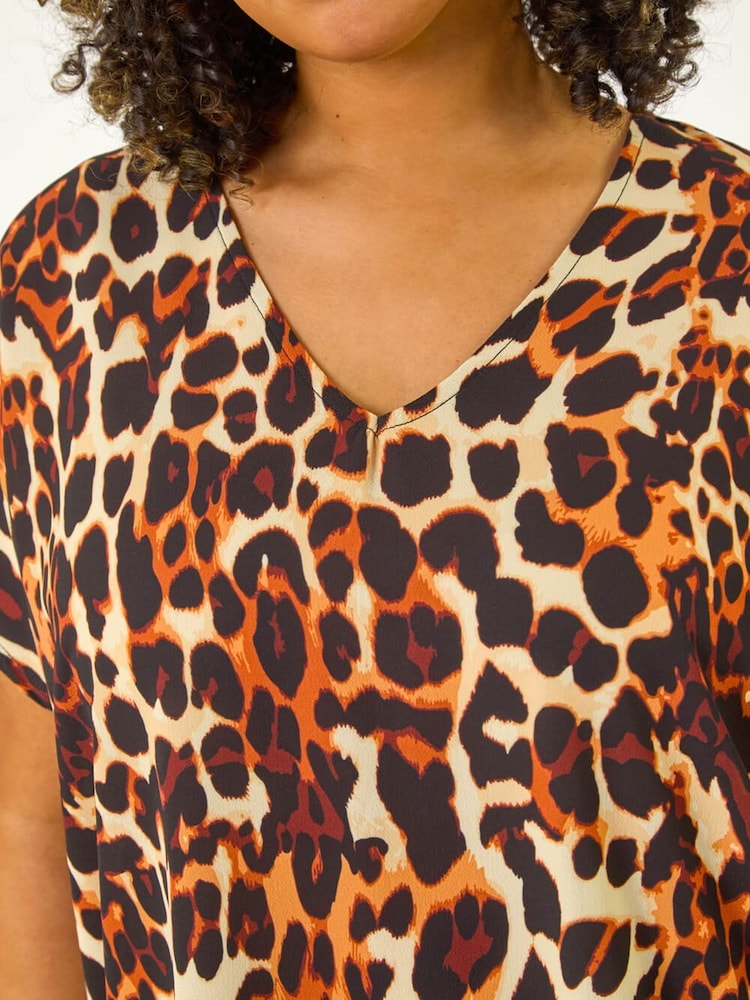 Roman Natural Curve Animal Print Woven Top - Image 5 of 5 Roman Natural Curve Animal Print Woven Top - Image 5 of 5