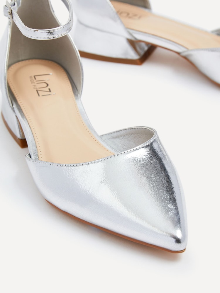 Prata - Linzi Wide Fit Dolly Low Block Court Heels - Imagem 5 de 5