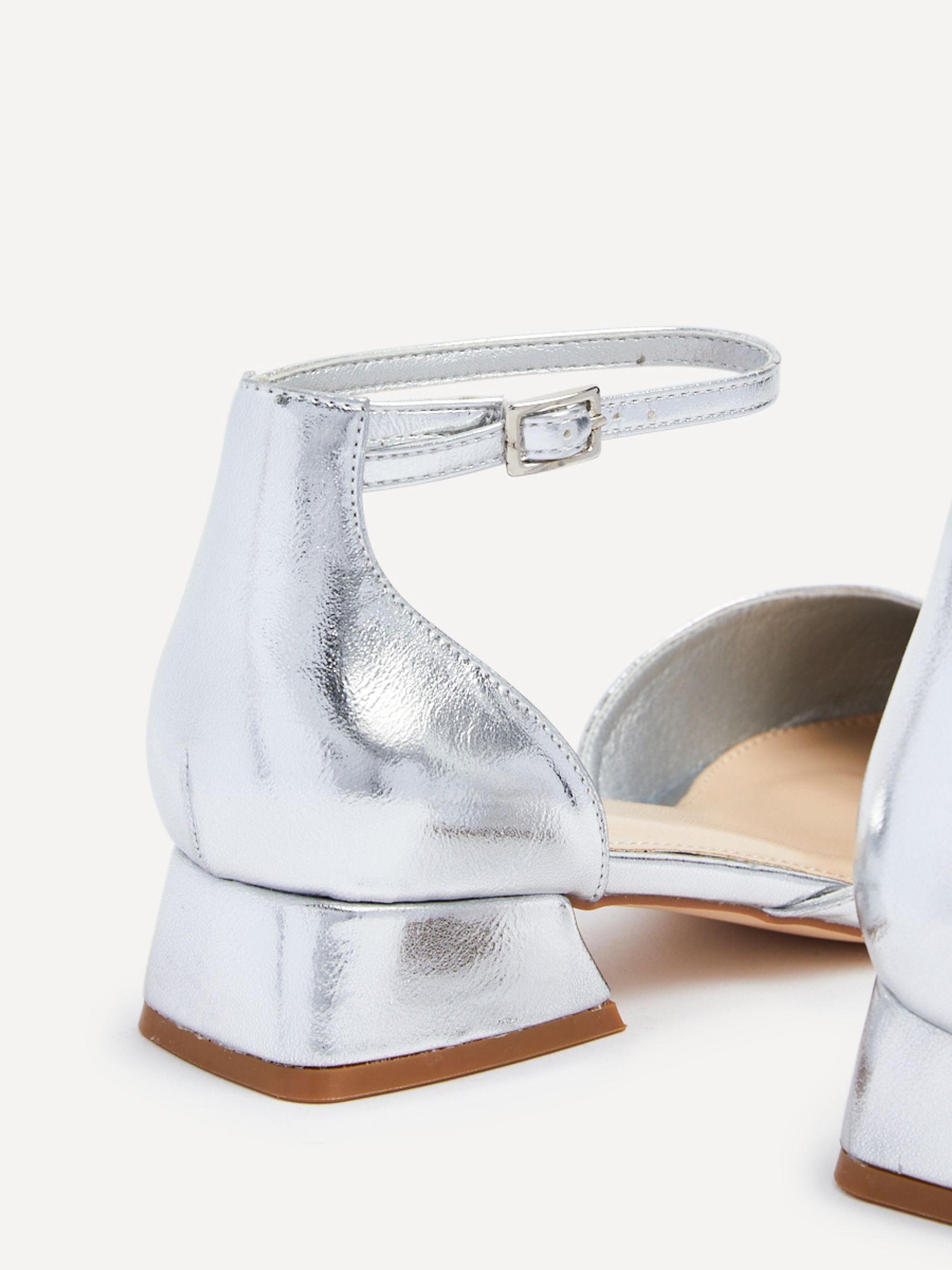 Linzi Silver Dolly Wide Fit Low Block Court Heels