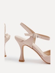 Nude - Zapatos de tacón de corte ancho con parte trasera abierta y tira en el tobillo de Linzi - Imagen 5 de 5