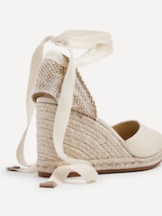 Alb - Linzi Bryony Closed Toe Espadrille Inspired Pantofi cu platformă Sandale - Image 6 of 6