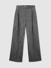 Reiss Dark Grey Camila Wool-Silk Herringbone Wide-Leg Trousers - Image 2 of 8