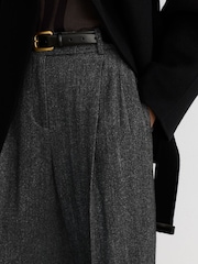 Reiss Dark Grey Camila Wool-Silk Herringbone Wide-Leg Trousers - Image 5 of 8