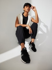 adidas Black Run 60s 3.0 Shoes - Image 2 of 11