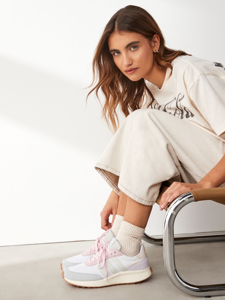 adidas White Run 70s Trainers - Image 2 of 17 adidas White Run 70s Trainers - Image 2 of 17