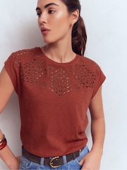 Boden Brown Willow Broderie T-Shirt - Image 4 of 5