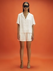 Reiss x McLaren F1 Team White Multi Monte Carlo Drawstring Shorts - Image 3 of 6
