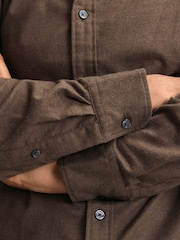 Brun - Ajustement régulier - Chemise en flanelle brossée Charles Tyrwhitt - Image 3 sur 5