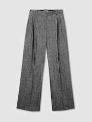 Reiss Dark Grey Camila Petite Wool-Silk Herringbone Wide-Leg Trousers - Image 2 of 9