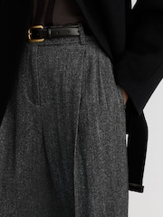 Reiss Dark Grey Camila Petite Wool-Silk Herringbone Wide-Leg Trousers - Image 4 of 9