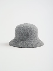 Gris - Friends Like These Fuzzy Bucket Hat - Imagen 4 de 6