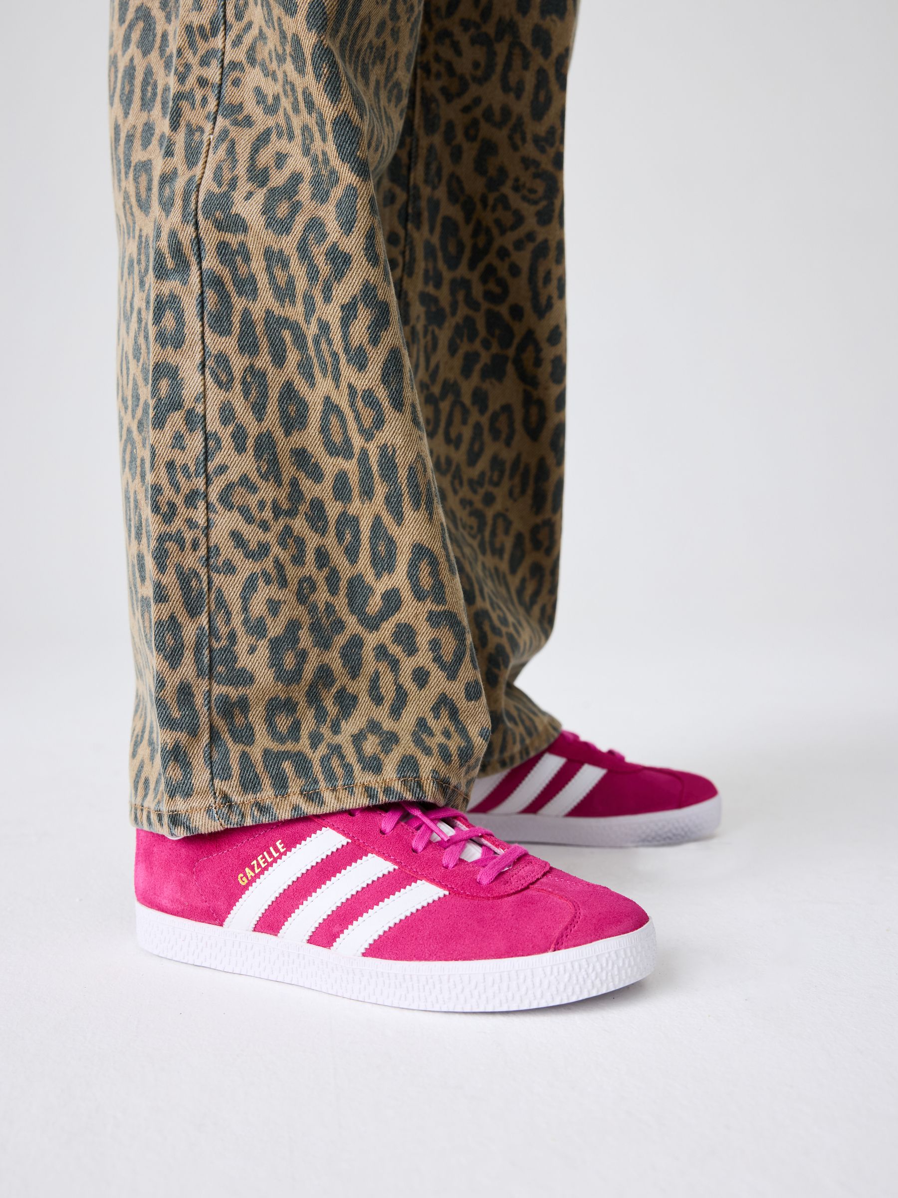 Bright pink gazelles deals