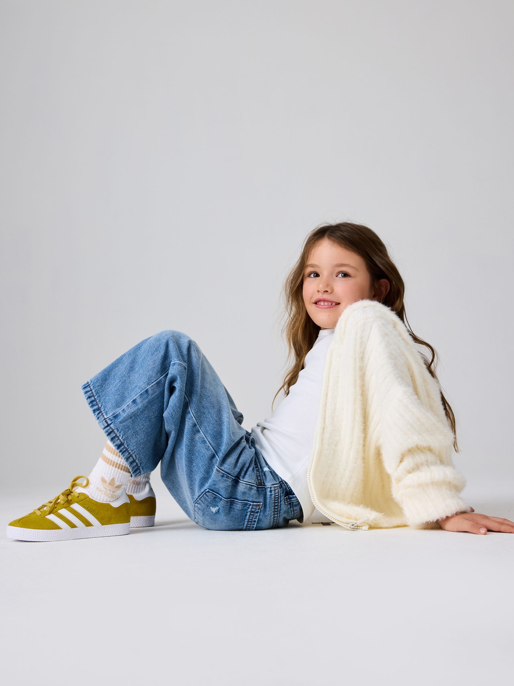 Kaufe Sie Gelb adidas Gazelle Schuhe bei Next Deutschland