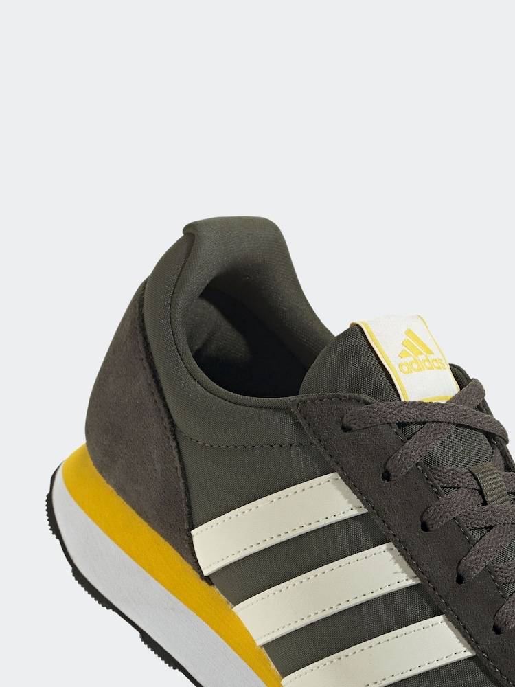 adidas Green Run 60s Trainers - Image 9 of 10