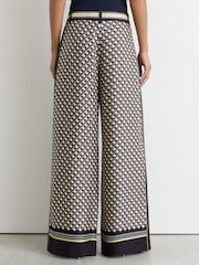 Reiss Navy/Gold Carmine Petite Scarf-Print Wide-Leg Trousers - Image 6 of 7