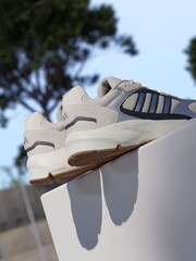adidas White Crazychaos 2000 Trainers - Image 7 of 17