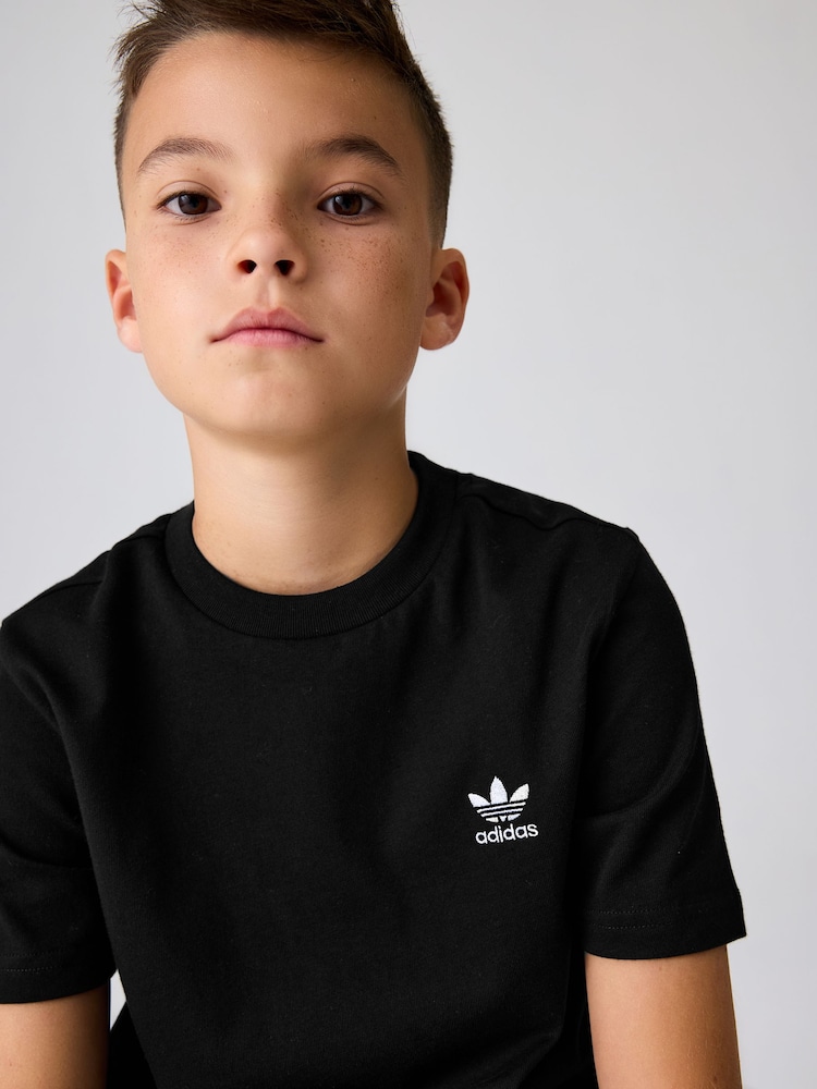 adidas originals Black Small Trefoil Logo 100% Cotton T-Shirt - Image 6 of 7