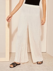 Creme - Friends Like These – Knittersatin-Hosen mit weitem Bein und Gummizug - Bild 1 von 4