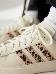 Cream/Animal - кроссовки adidas Grand Court 2.0 - Изображение 4 из 18