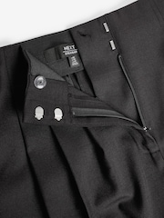 Schwarz - Figurbetonte Straight-Leg-Hose mit Bundfalte - Bild 6 von 7