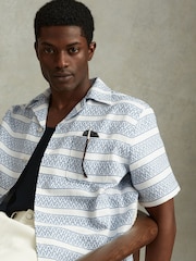 Reiss White/Soft Blue Kesh Herringbone Cuban Collar Shirt - Image 4 of 6