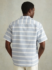 Reiss White/Soft Blue Kesh Herringbone Cuban Collar Shirt - Image 5 of 6