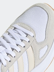 أبيض - حذاء رياضي Run 84 من adidas - صورة 10 من 11