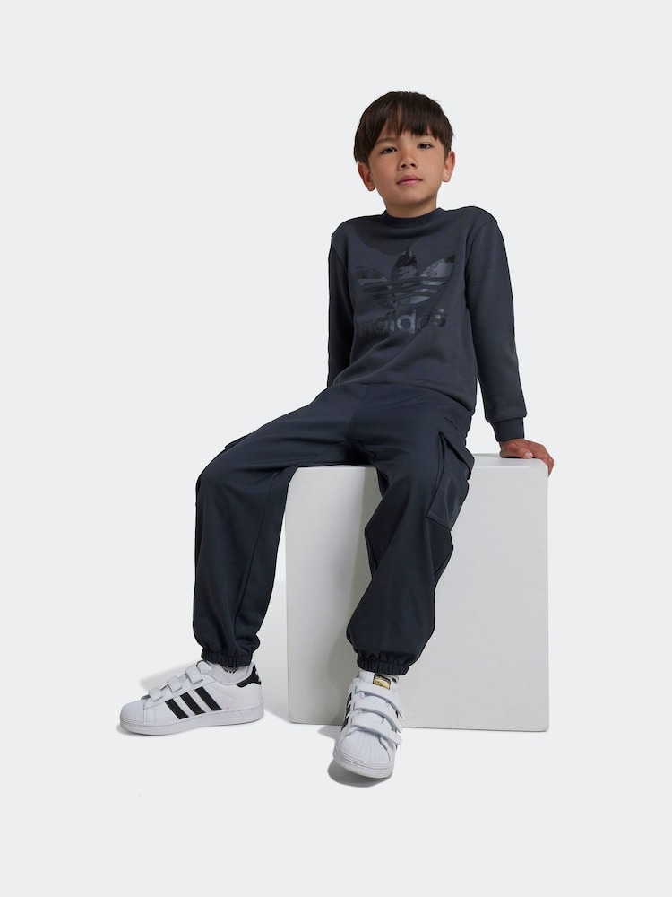 adidas Black adidas Originals Graphics Sweat Top and Joggers Set - Image 2 of 7 adidas Black adidas Originals Graphics Sweat Top and Joggers Set - Image 2 of 7