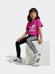 وردي - تيشرت للأطفال موديل Adicolor Trefoil قطن 100% من adidas Originals - صورة 2 من 4